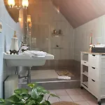 Neu 2 Zi-dg Luxus In Grüner Idylle! Apartment Bliestorf