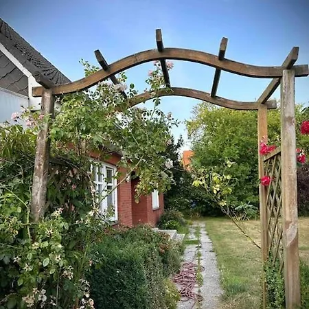 Grosses 2 Zi-dg In Gruener Idylle! Apartman Bliestorf