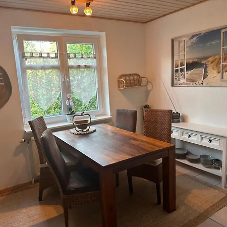 Grosses 2 Zi-dg In Gruener Idylle! Apartman *