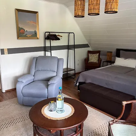 Apartman Neu 2 Zi-dg Luxus In Gruener Idylle!