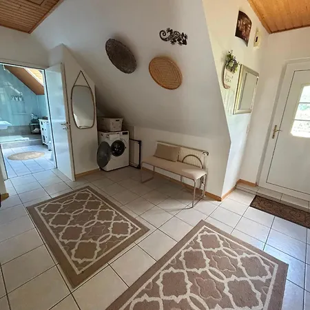 Apartman Neu 2 Zi-dg Luxus In Gruener Idylle!