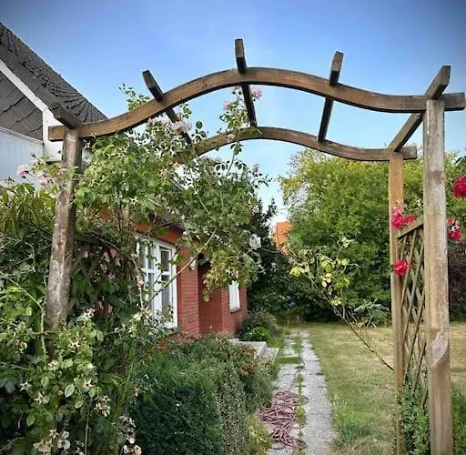 Neu 2 Zi-dg Luxus In Gruener Idylle! Daire Bliestorf