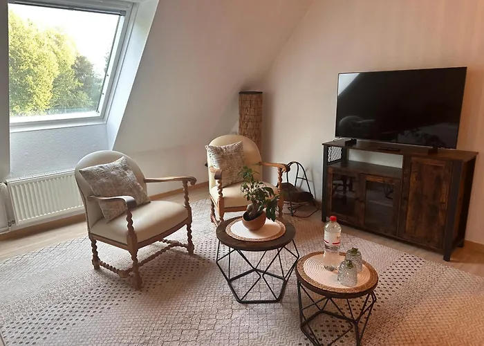 Neu 2 Zi-dg Luxus In Gruener Idylle! Daire Bliestorf