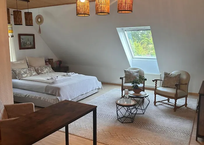 Neu 2 Zi-dg Luxus In Gruener Idylle! Daire *